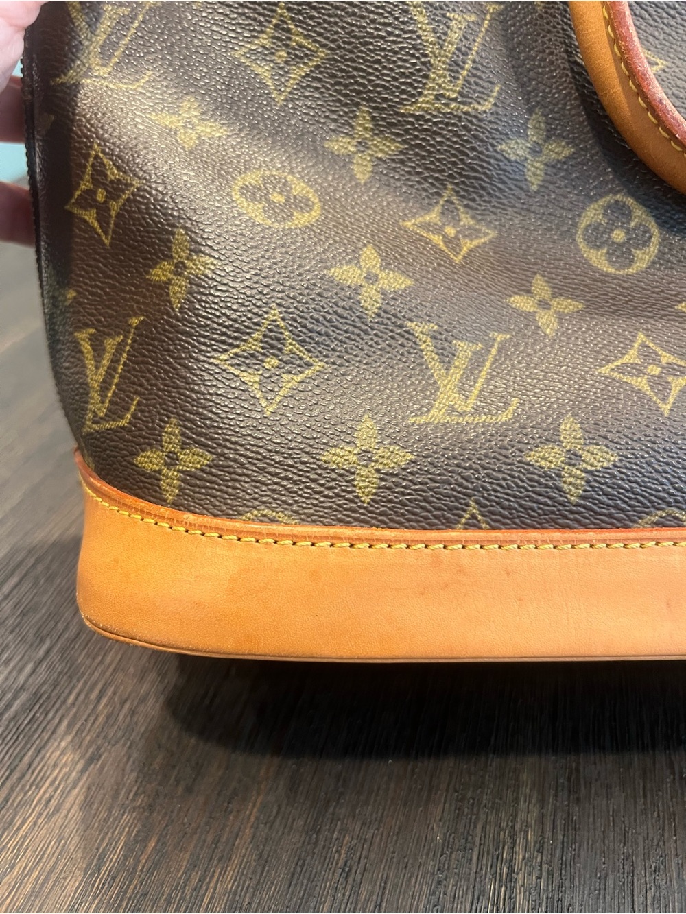 Louis Vuitton Alma PM - Picture 8 of 16